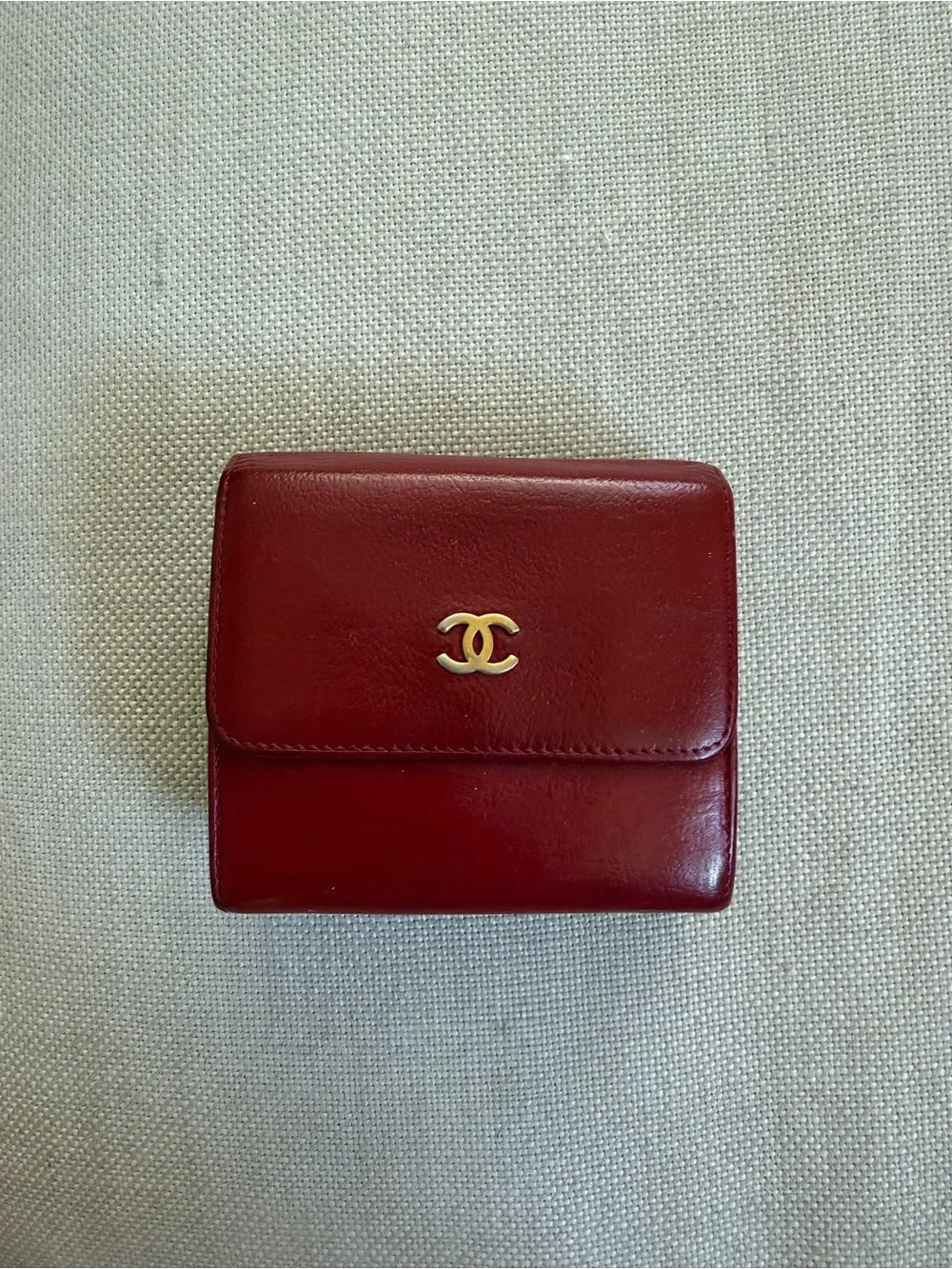 CHANEL Red Leather Compact Wallet with Gold CC Emblem
